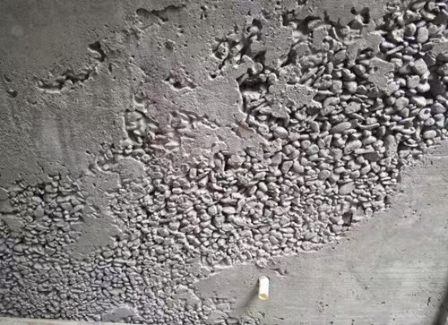 蜂窝麻面孔洞.jpg