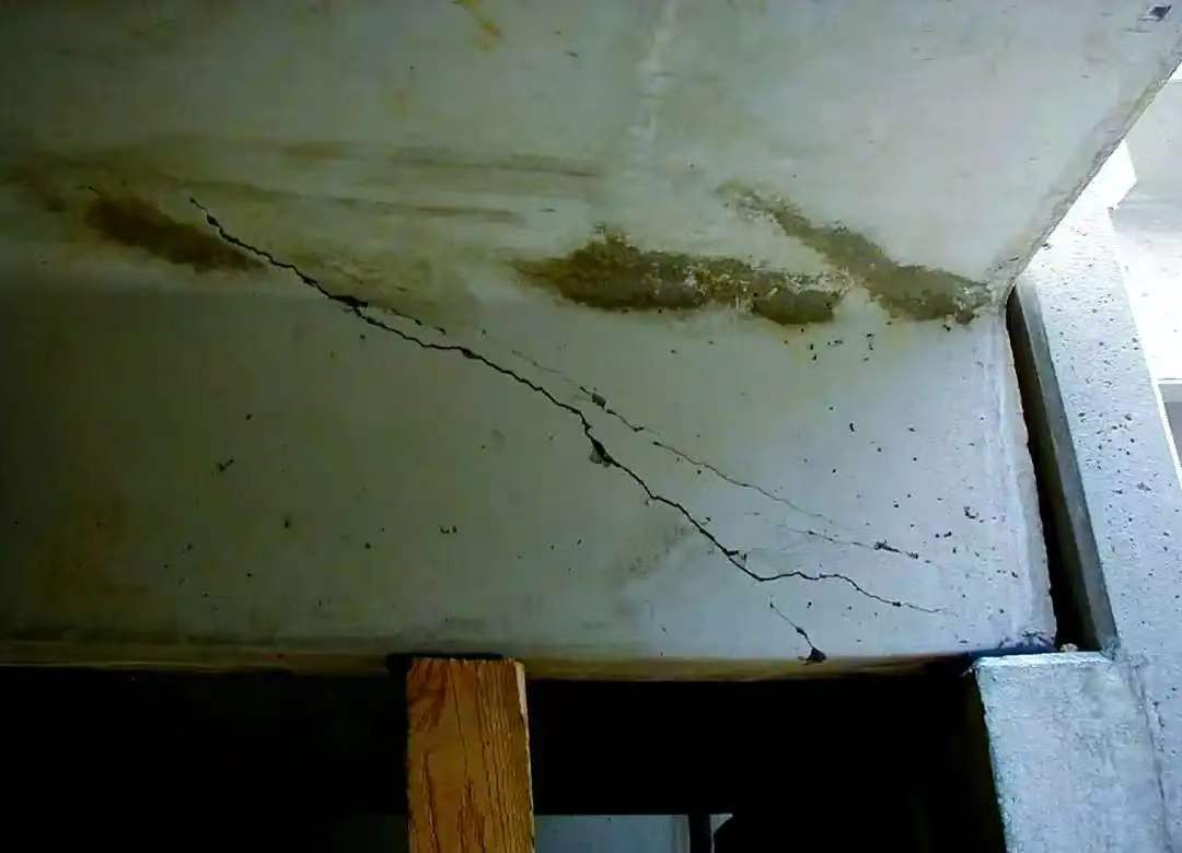 混凝土结构裂缝的检测与修复.jpg
