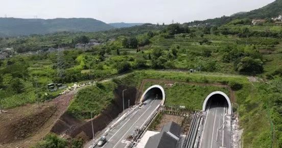 道路、桥梁、隧道、涵洞施工必须要掌握的100条规范（上）.jpg